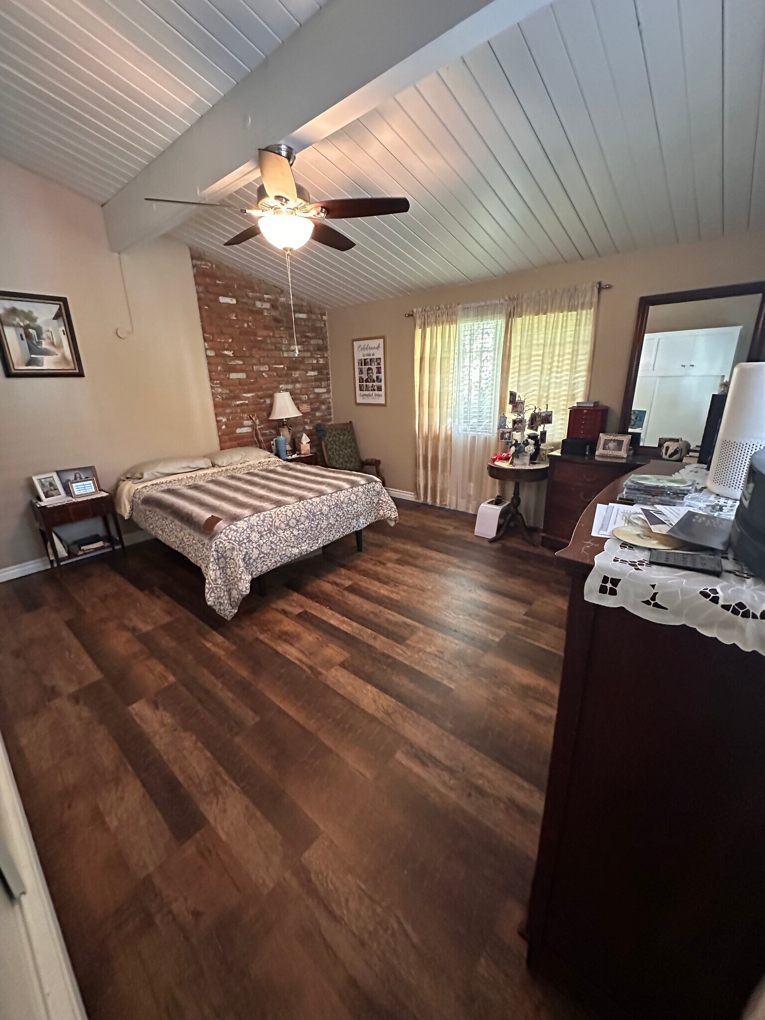 Building Photo - 3624 La Crescenta Ave