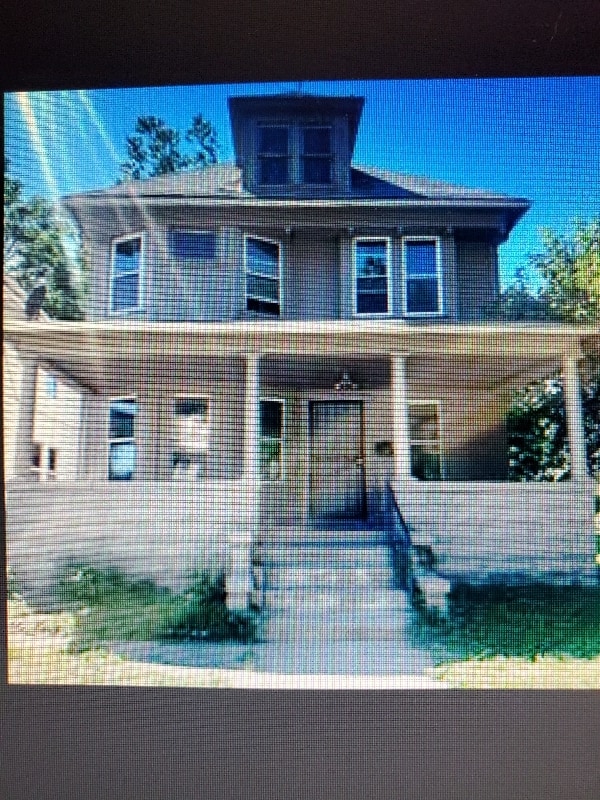 Building Photo - 1346 E 94th St