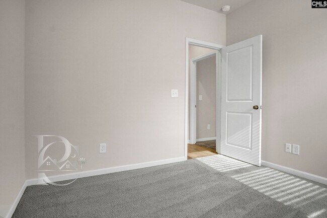 Building Photo - 807 Spring Cress Dr