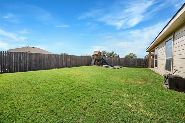 Building Photo - 913 Hawthorne Rd