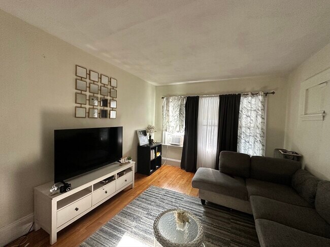 Building Photo - 283 Alewife Brook Pkwy