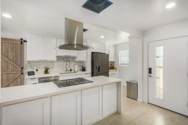 Building Photo - 7731 N 17th Dr