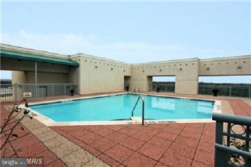 Building Photo - 851 N Glebe Rd