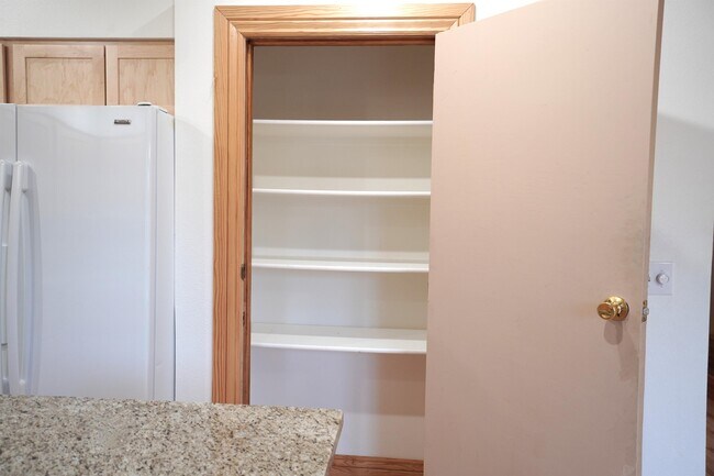 Building Photo - 11965 W Gunsmoke Dr