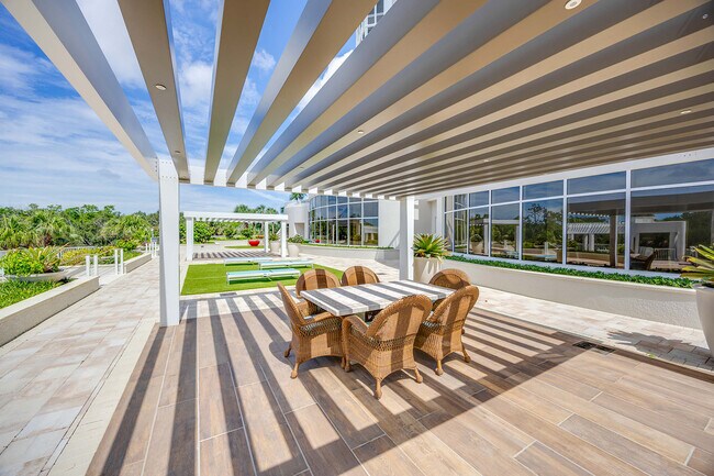 Building Photo - 4931 Bonita Bay Blvd