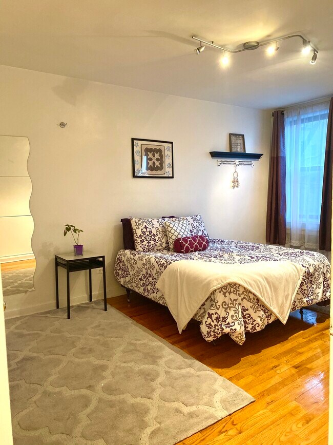 Bedroom - 14105 Pershing Cres