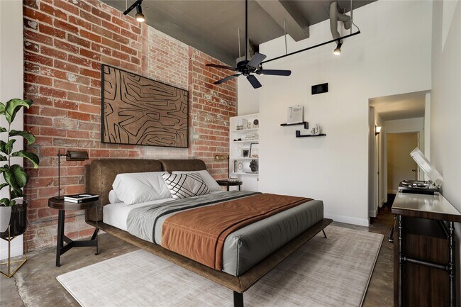 Building Photo - 915 N San Jacinto St