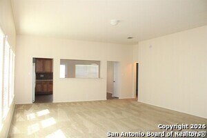 Building Photo - 118 Carmel Dr