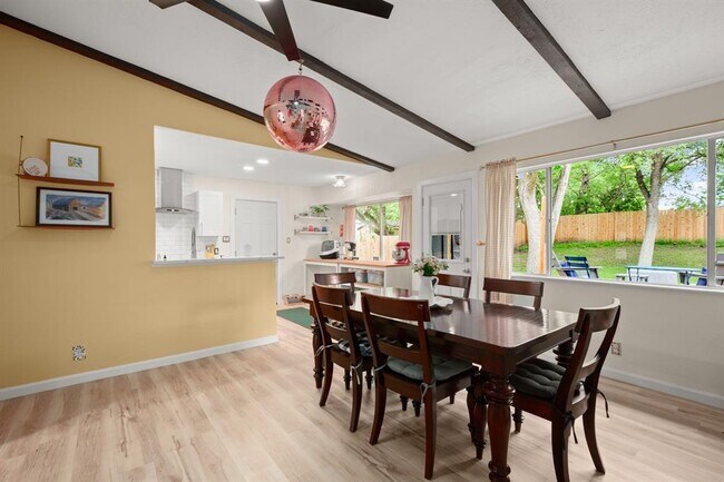 Building Photo - 5212 Provencial Dr