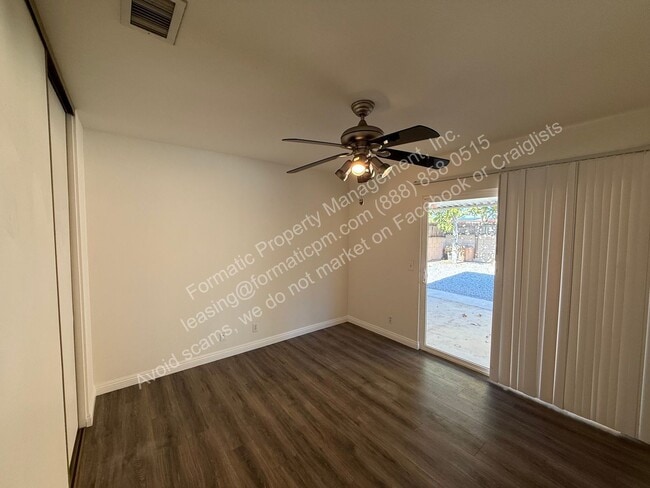 Building Photo - 2328 San Padre Ave