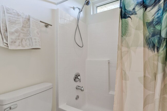 Building Photo - 415 Enclave Ct