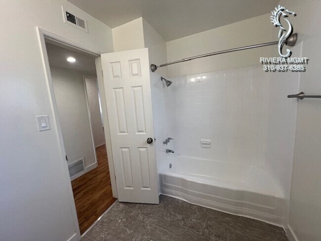 Building Photo - Torrance House 4 Bed 2 bath