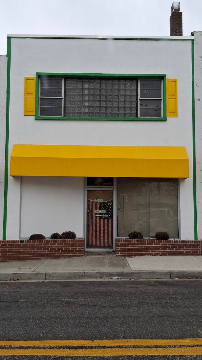 Building Photo - 2105a Gwynn Oak Ave