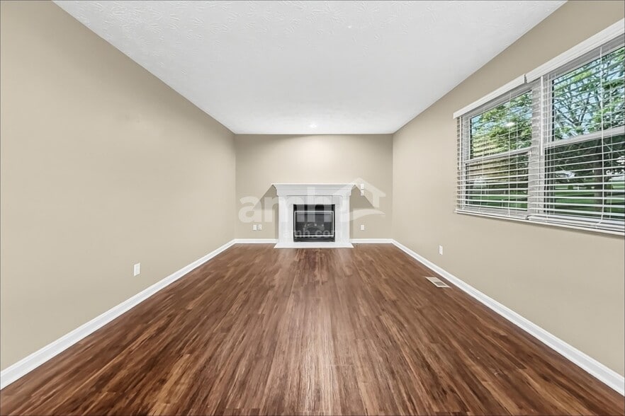 Building Photo - 6714 Midnight Sun Dr