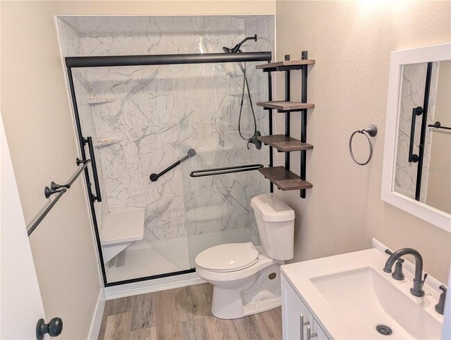 Building Photo - 11513 Valencia Dr