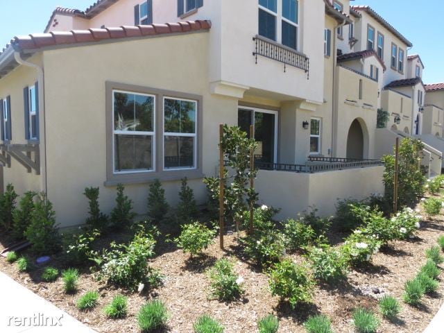 Building Photo - 3 br, 2.5 bath Townhome - 4382 Pacifica Way 5