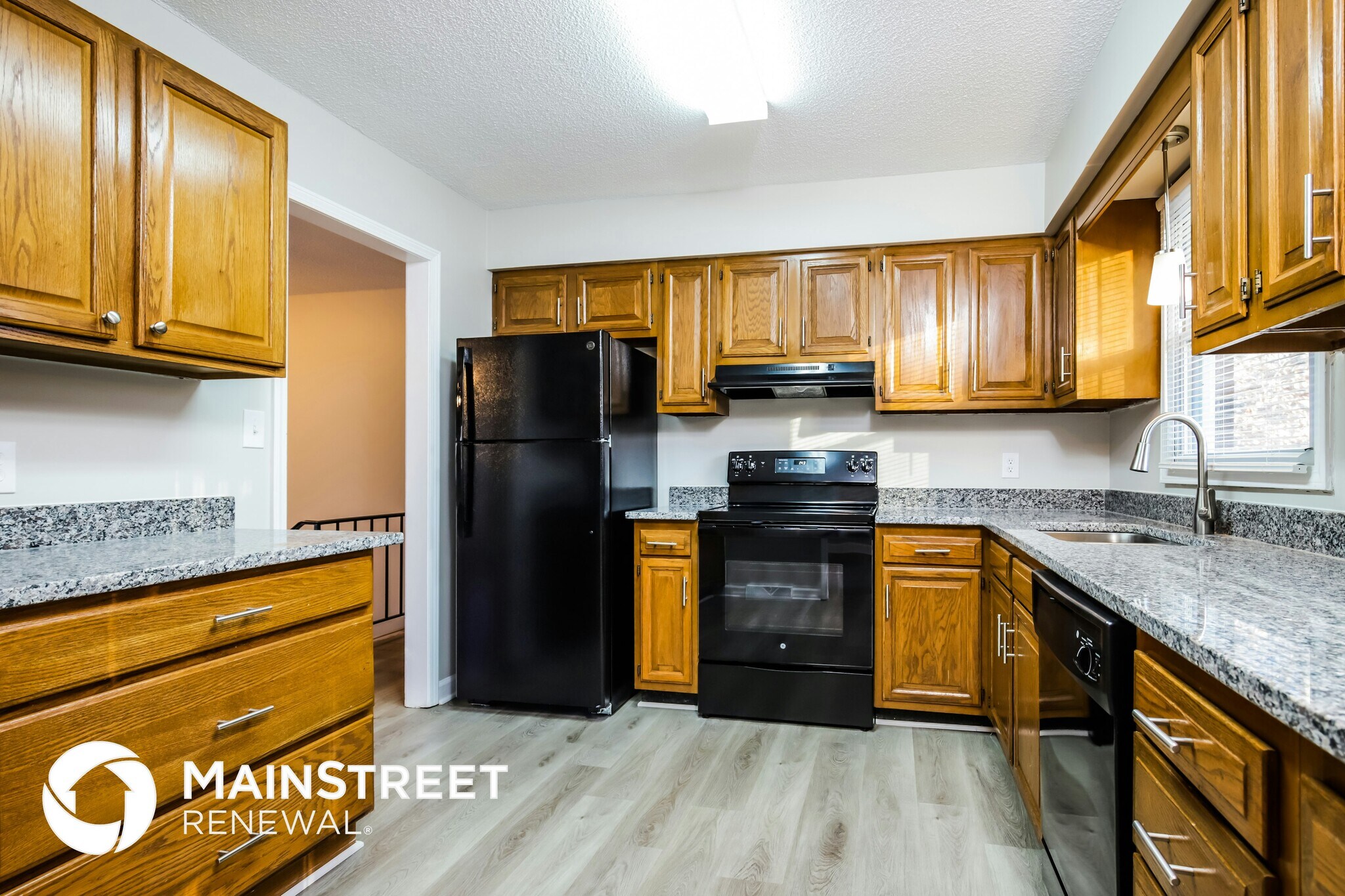 Building Photo - 258 Shallowbrook Dr