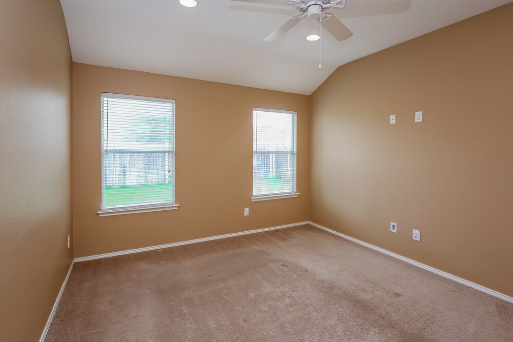 Building Photo - 1709 Heron Dr