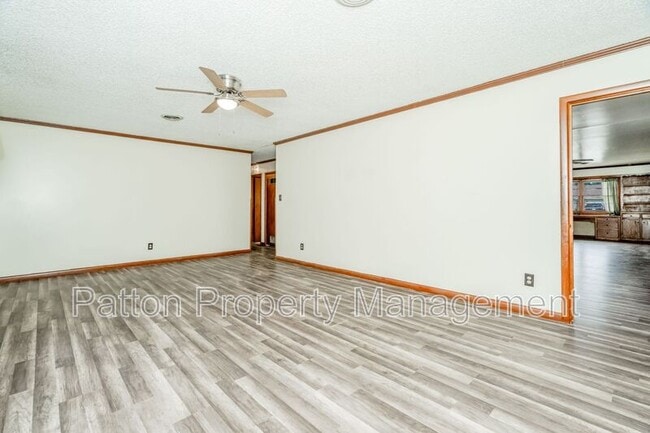 Building Photo - 1703 Pecos St