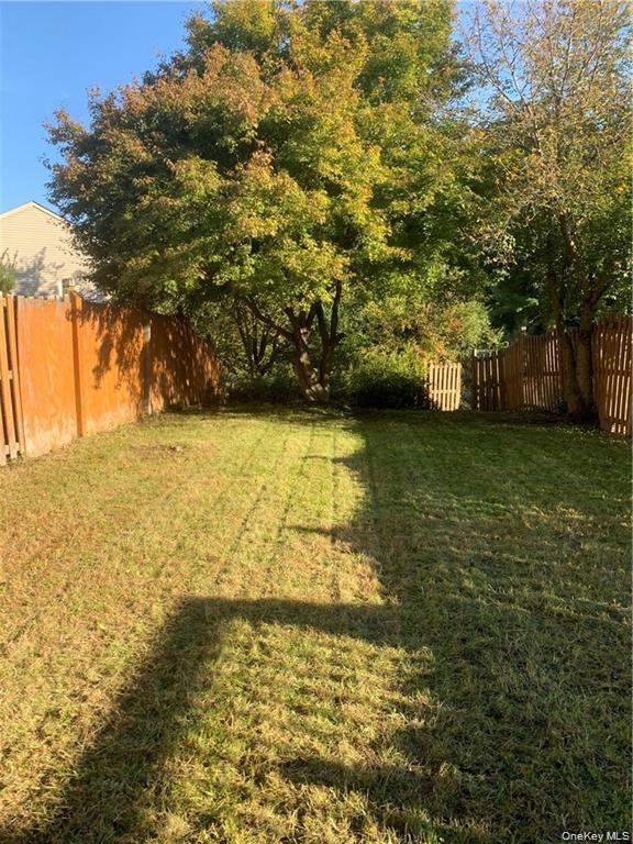 Building Photo - 4 Marian Ct