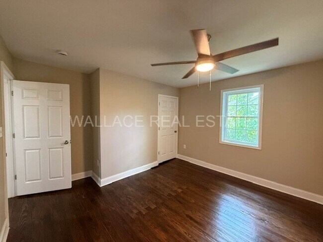 Building Photo - TOTALLY RENOVATED 3 BEDROOM HOUSE MINUTES FROM NEW SMOKIES STADIUM!!
