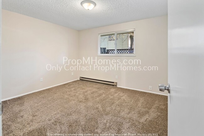 Building Photo - Discover Serenity in Montavilla's Hidden Gem!