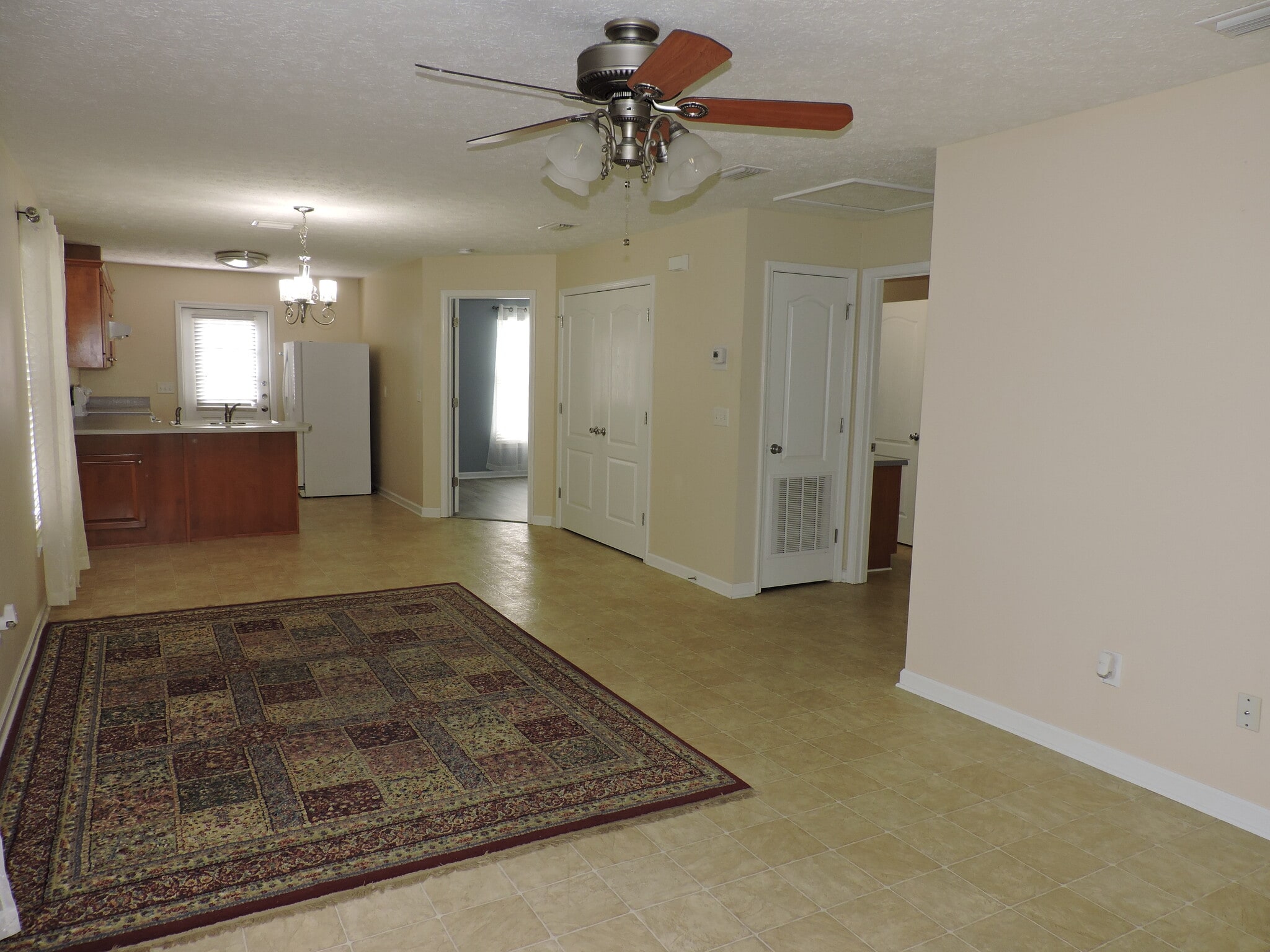 Building Photo - 121 Half Acre Ln