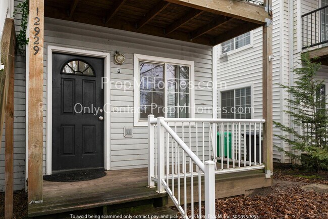 Primary Photo - One Bedroom in Argay Terrace - Price Reduc...