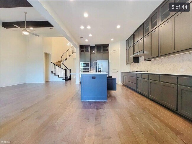 Building Photo - 7848 Laramie Bnd