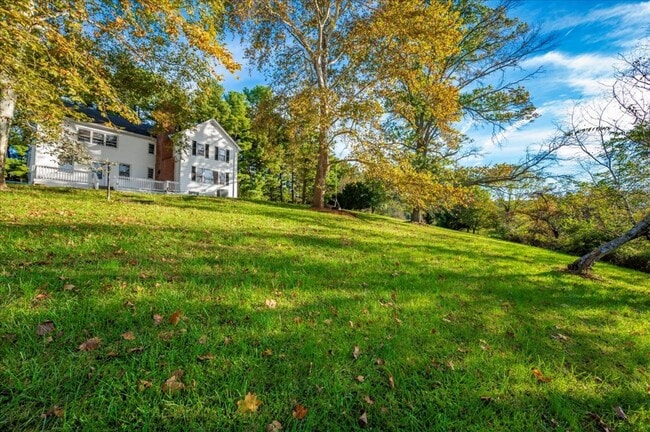 Building Photo - Private Home w/ Pond & Fantastic Views