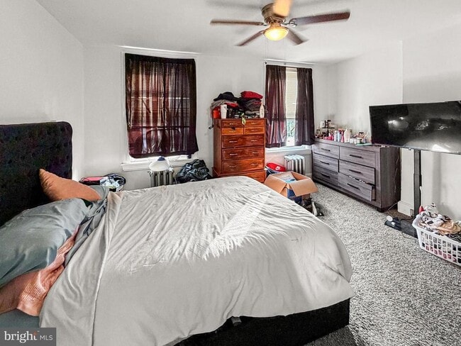 Building Photo - 413 Walnut St