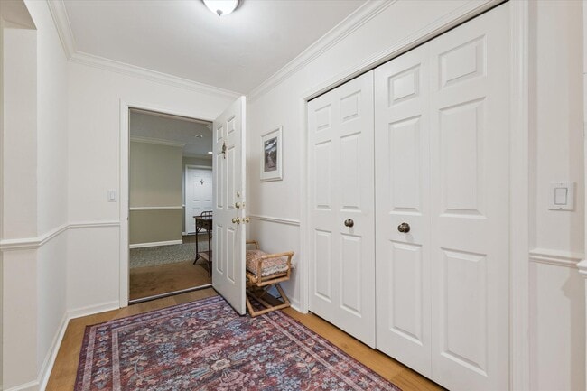 Building Photo - 797 Deer Ct