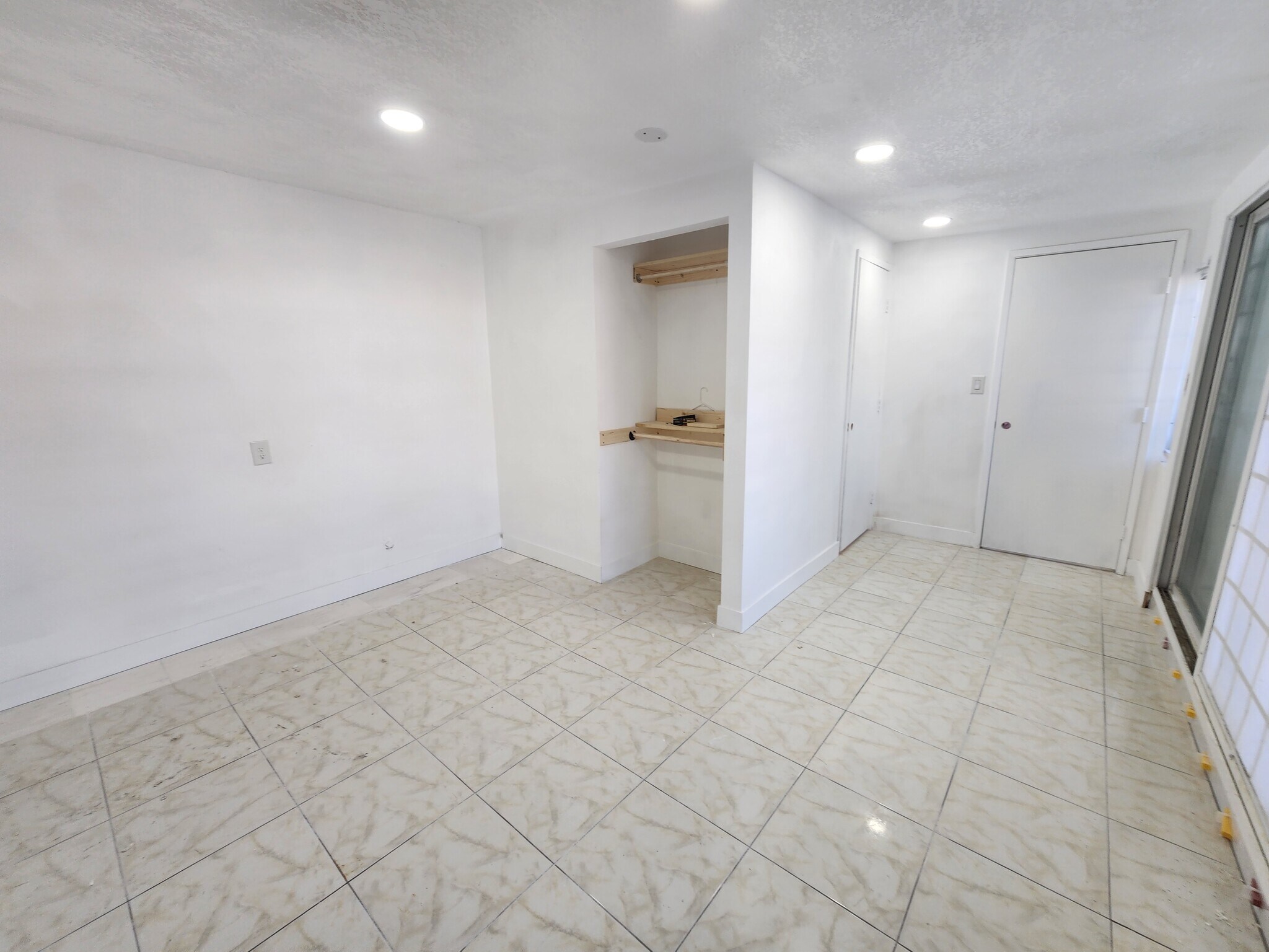 Master bedroom #4 - 12402 Darnell St