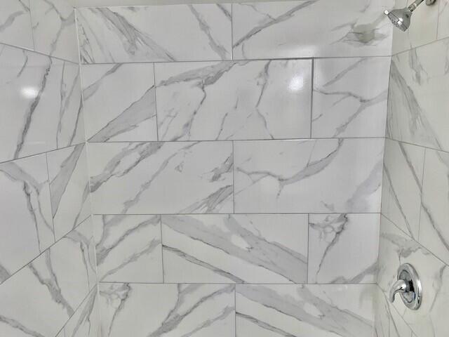 Building Photo - 600 SW 2nd Ave