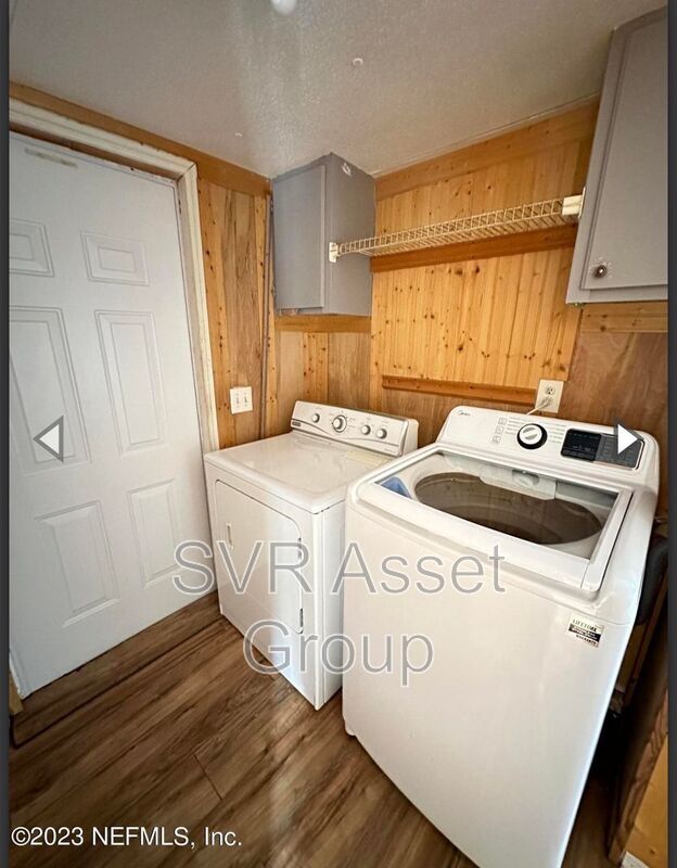 Building Photo - 950 Sidney St