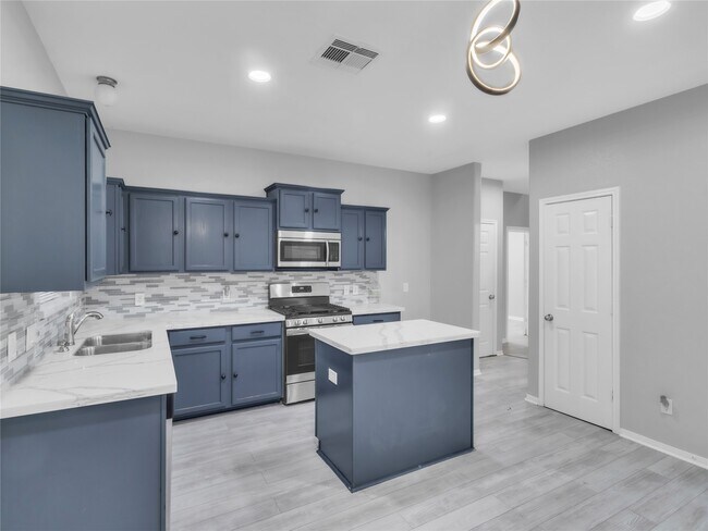 Building Photo - 15834 Mountain Mist Trail
