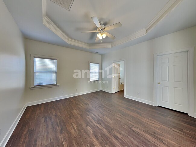 Building Photo - 13036 Meadowmere Road