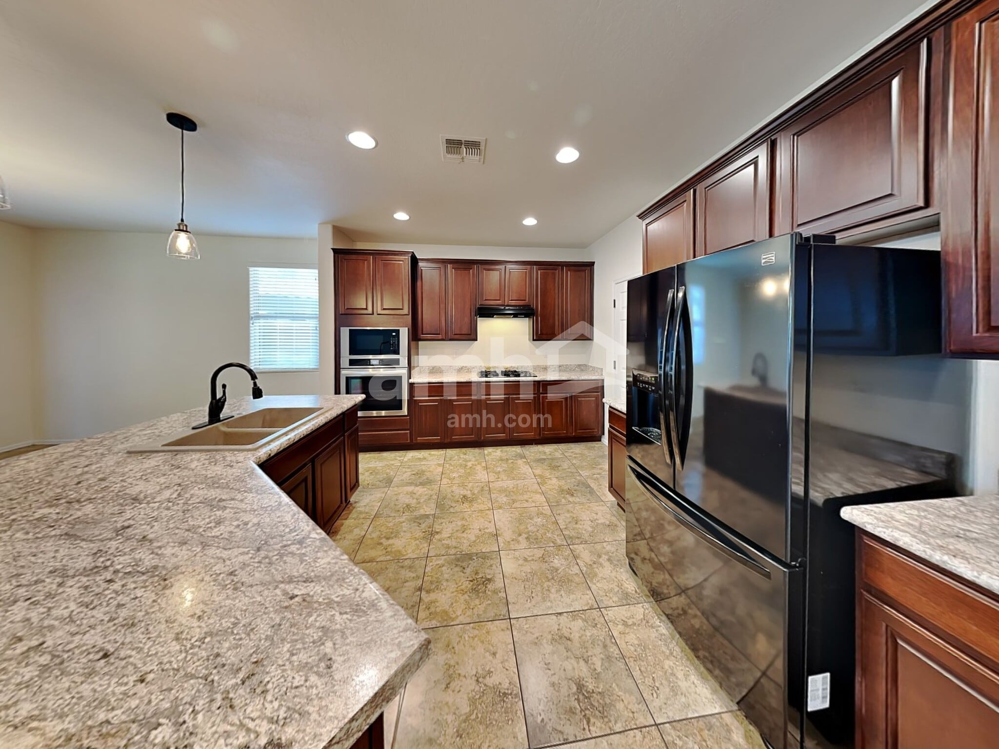 Building Photo - 12119 W Range Mule Dr