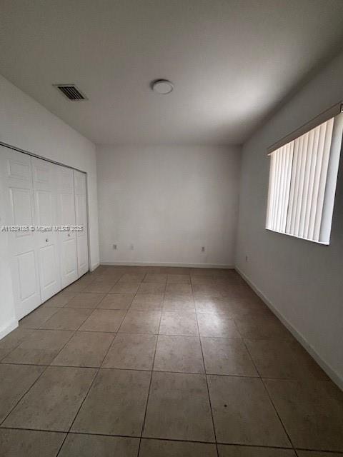 Building Photo - 1464 NE 40th Rd