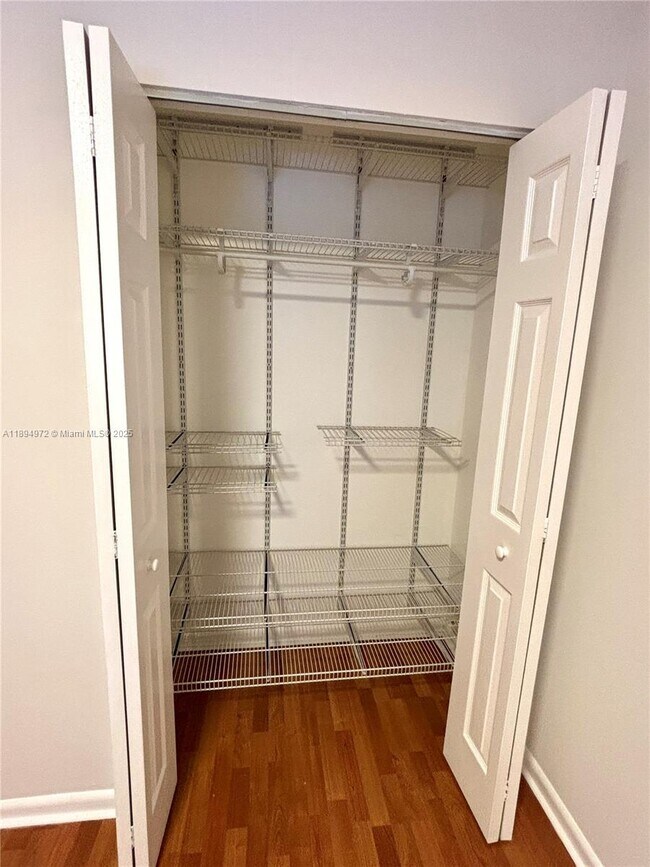 Building Photo - 3328 Quail Close