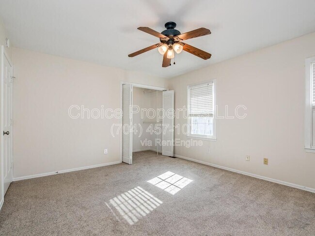 Building Photo - 8358 Knights Bridge Rd