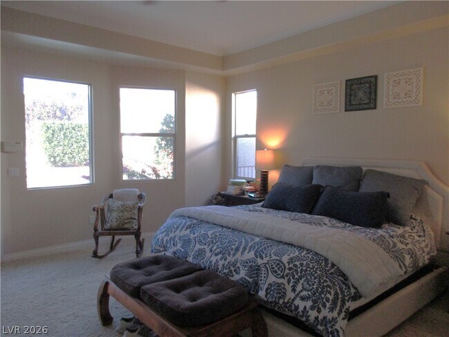 Building Photo - 1927 Taylorville St