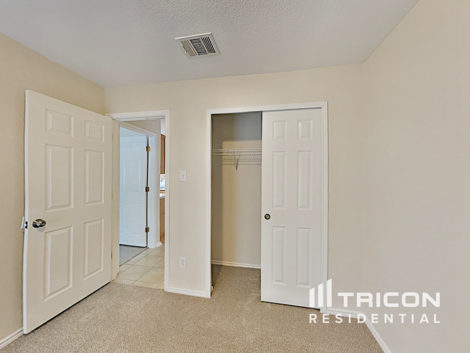 Building Photo - 1523 Hawkwolf Creek