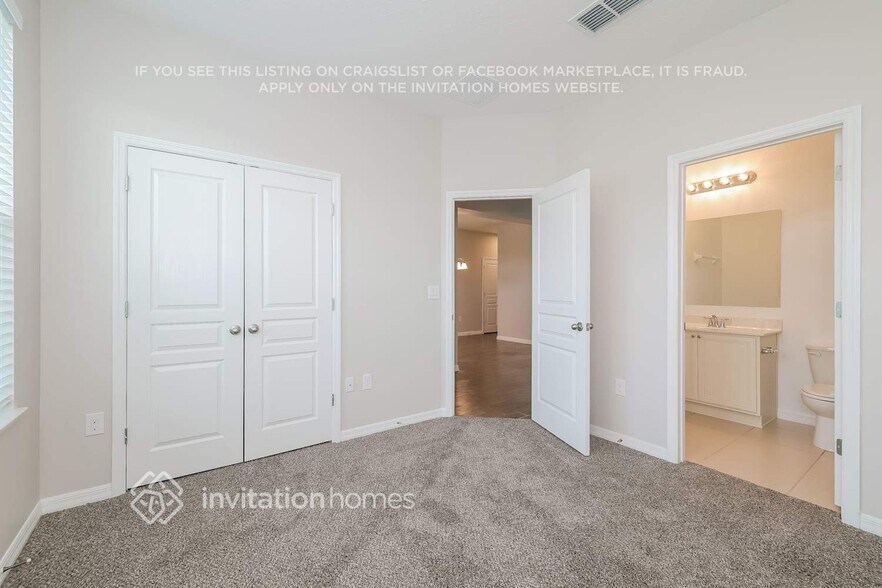 Building Photo - 5166 Sassari Ave