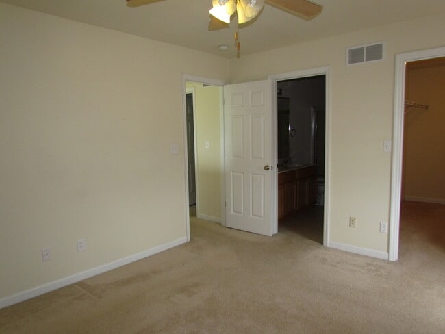 Building Photo - AVAILABLE March 6th!!!