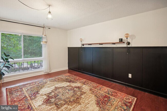 Building Photo - 3803 Laramie Pl