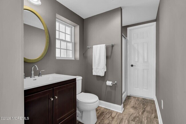 Building Photo - 326 Cutter Ln