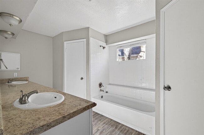 Building Photo - 22718 Pebworth Pl