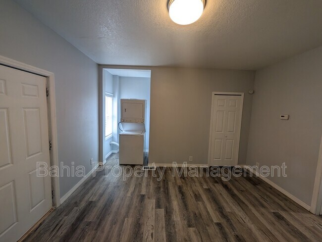 Building Photo - 103 S Westland Ave