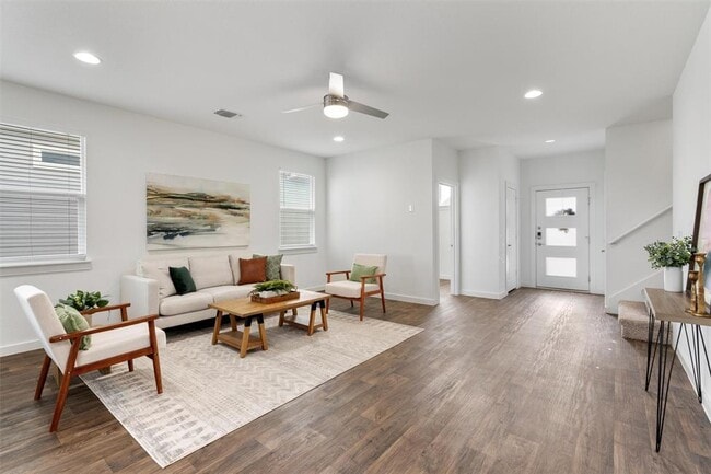Building Photo - 13609 Baileyfield Dr